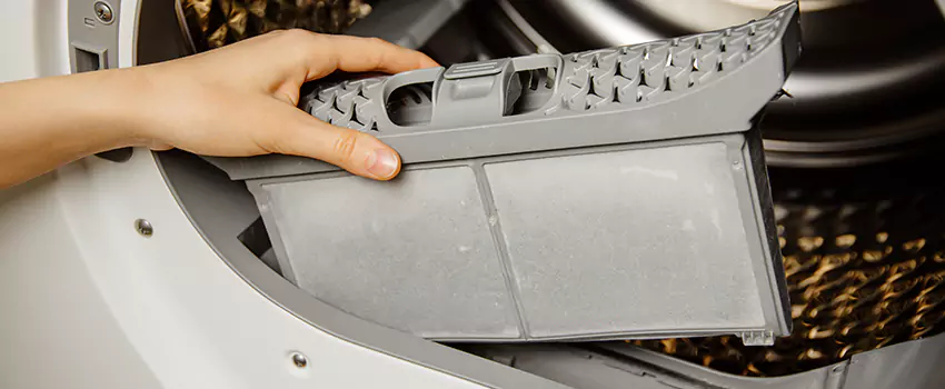 Signs Of A Clogged Dryer Lint Trap in Hempstead, New York